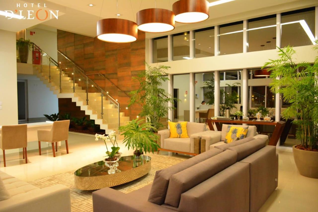 Hotel D'Leon 古鲁皮 外观 照片